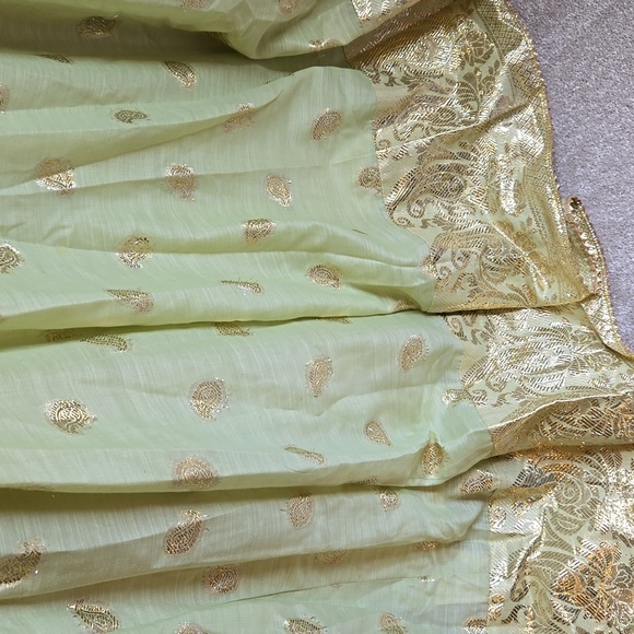 Pakistani designer shalwar kameez - Picture 5 of 10